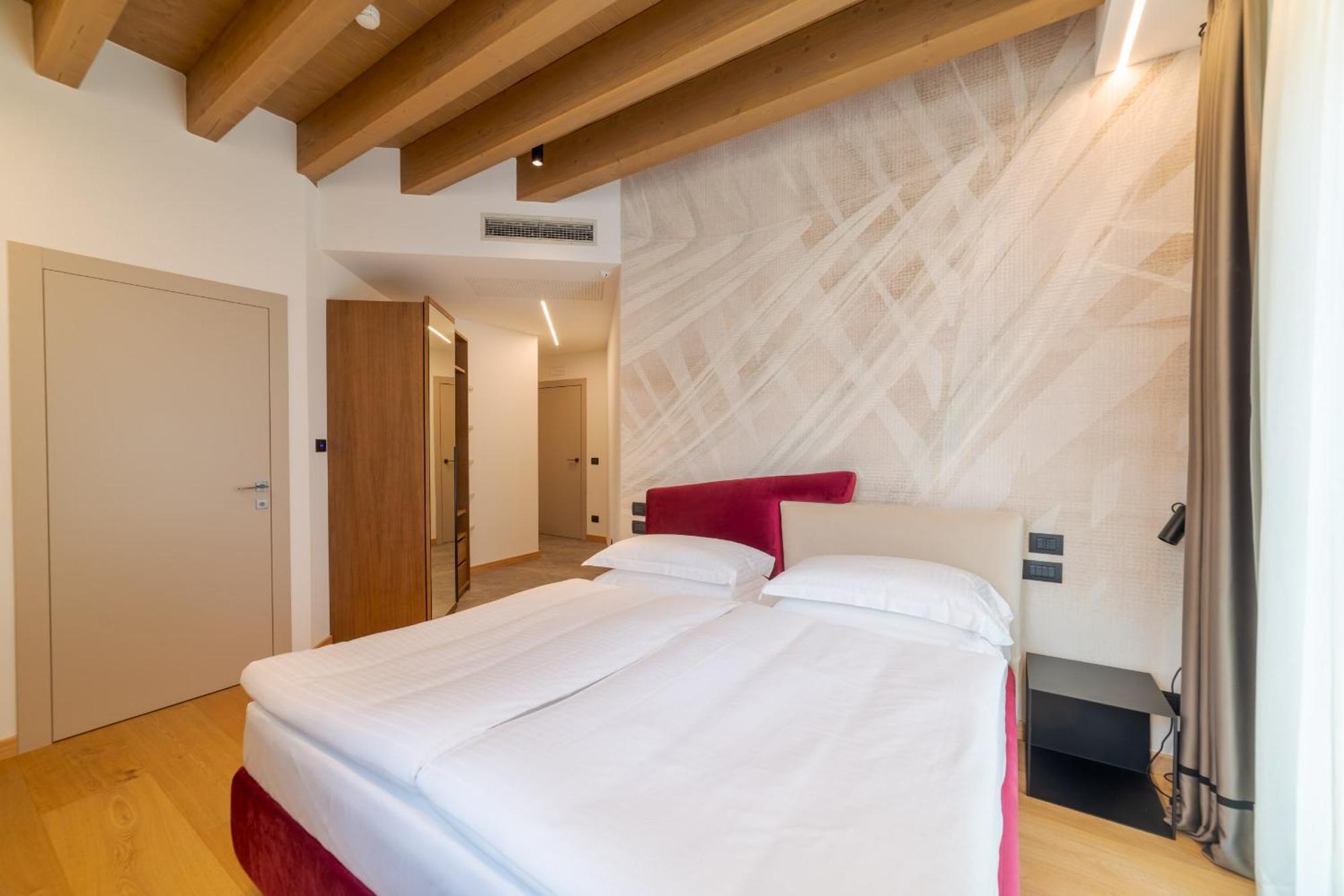 Wine Hotel San Carlo - Relais & Spa - Boutique Hotel Chiuro Extérieur photo