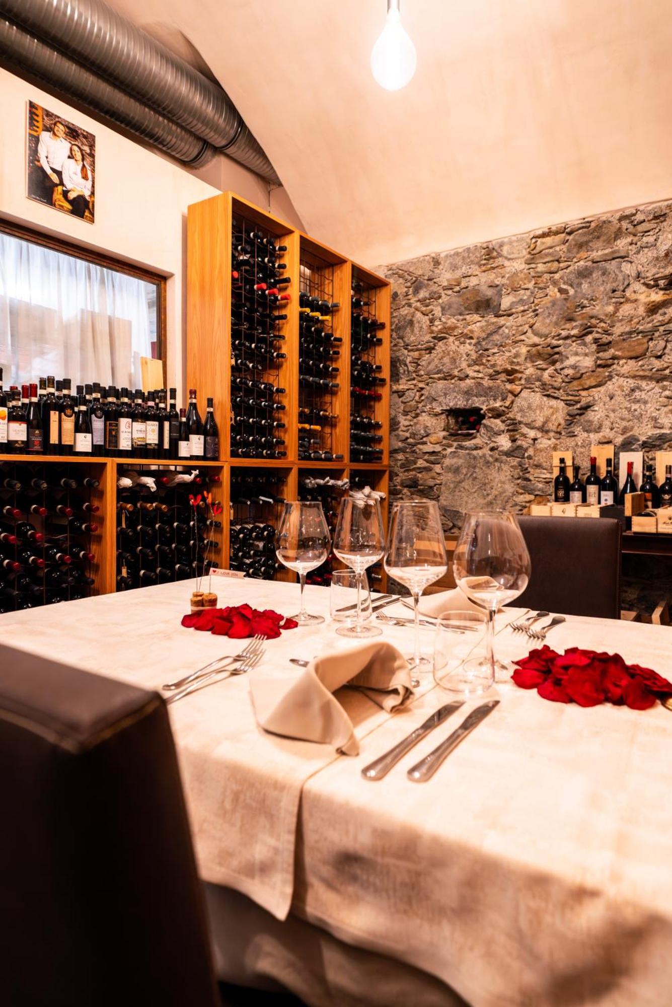 Wine Hotel San Carlo - Relais & Spa - Boutique Hotel Chiuro Extérieur photo